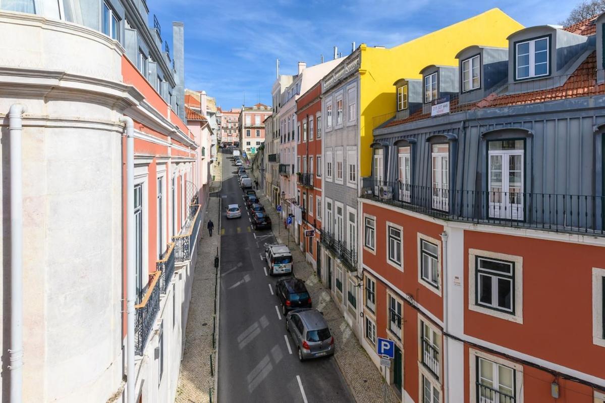 Principe Real Trendy Apt- Great Views & River Apartment *